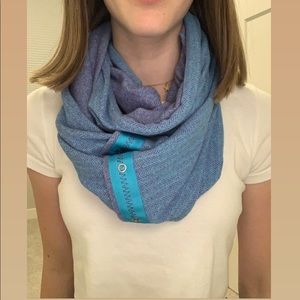 Ivivva Lululemon purple and blue Infinity scarf